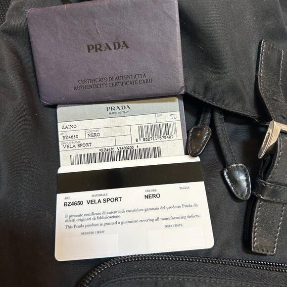 2000's PRADA VELA NYLON BACK PACK PRISTINE CONDITION + AUTHENTICITY CARD - Picture 3 of 5